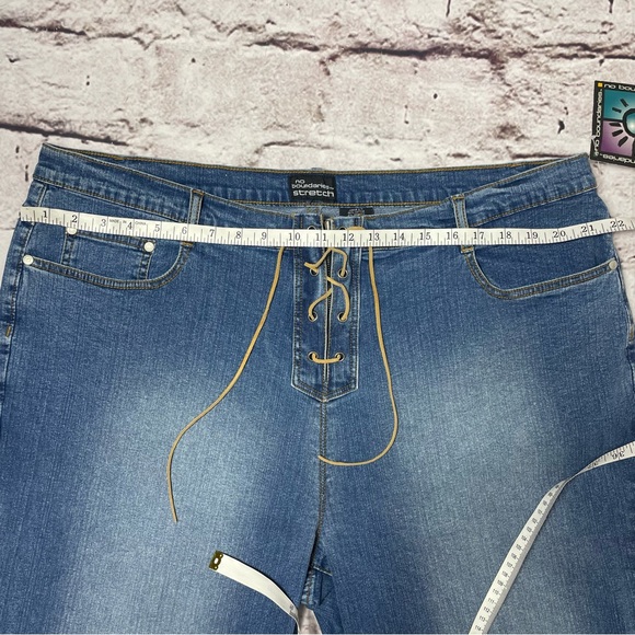 NWT Plus Size Y2K Tie Up Embellished Flare Denim Jeans - Size 24 - Picture 8 of 9